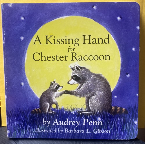 Kissing hand for - a,